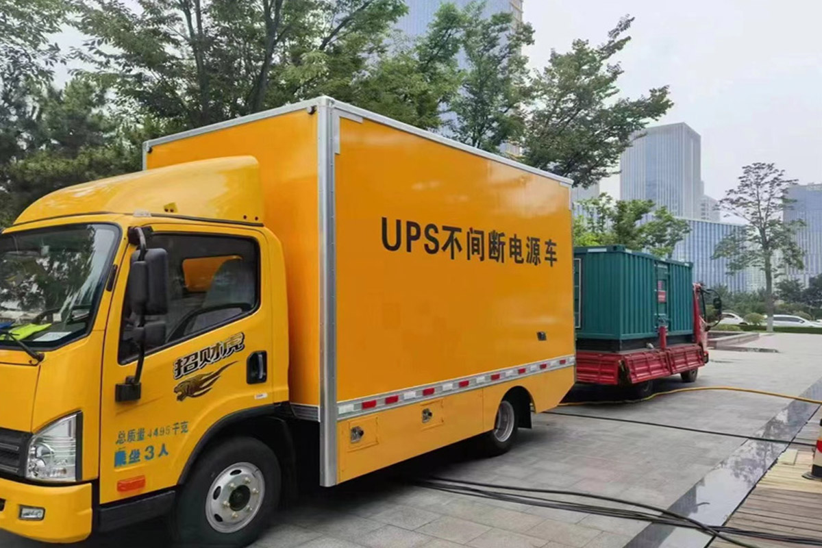 阿拉善发电机租赁施工现场