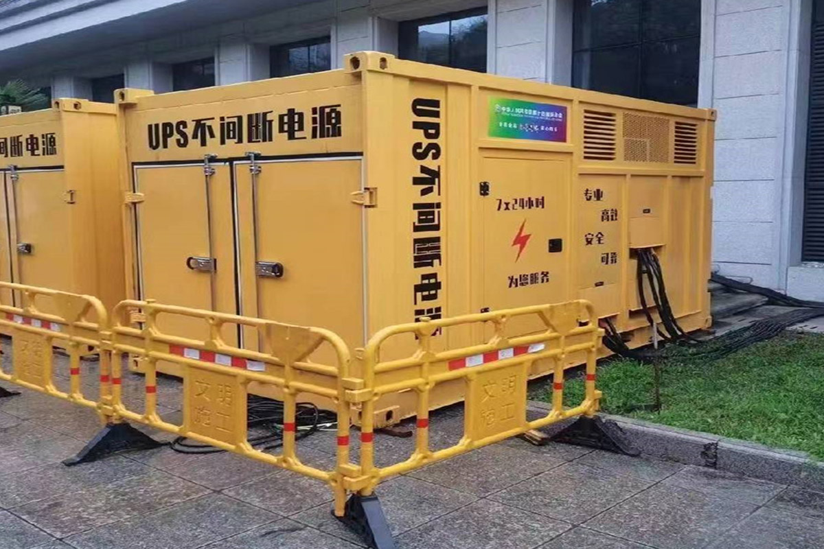 阿拉善发电机租赁施工现场